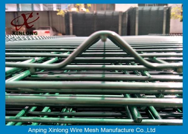 Fashionable 3D Curved Welded Wire Mesh Fence Powders Sprayed Coating Dark Green