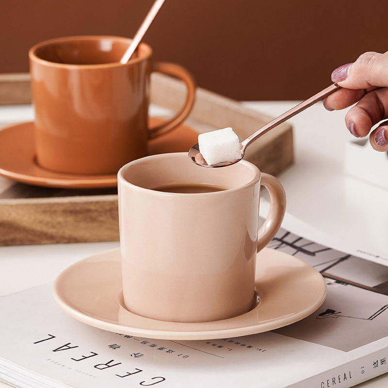 Customized 250ml Brown Luxury European Porcelain Coffee Cup For Occasion Business Gifts