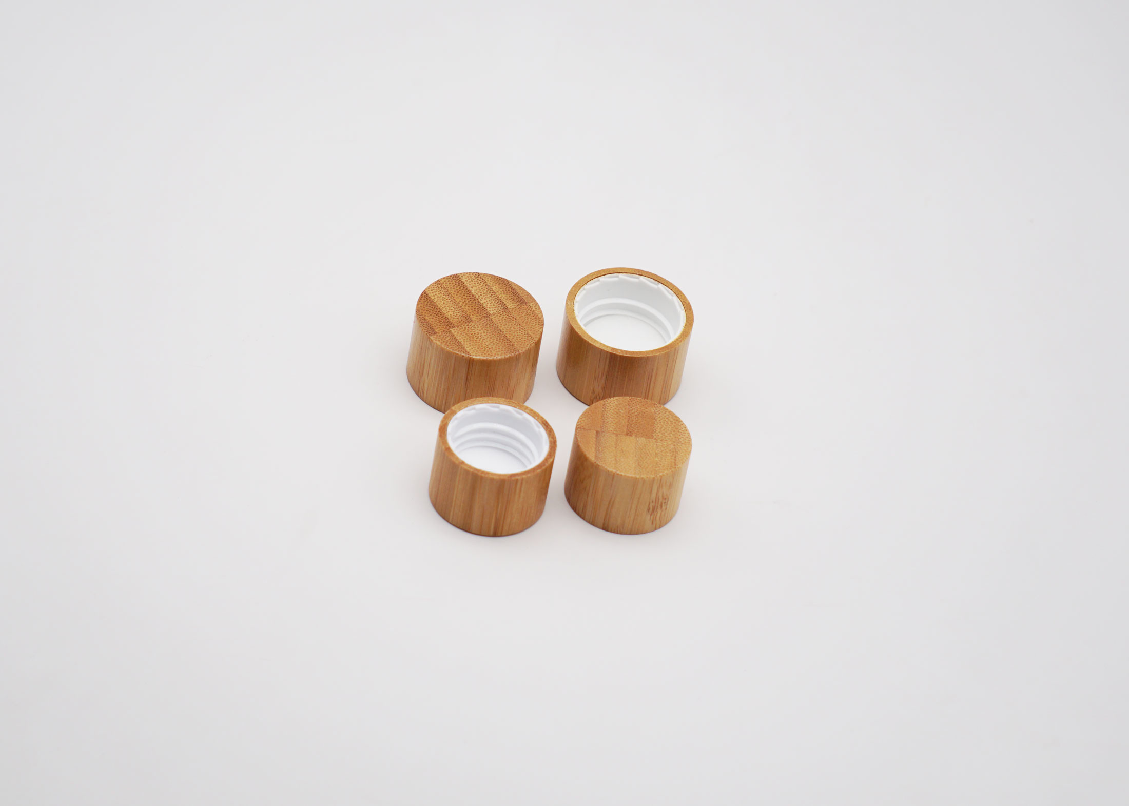Bamboo Covered Plastic Screw Cap With Insert For Bottles 24mm