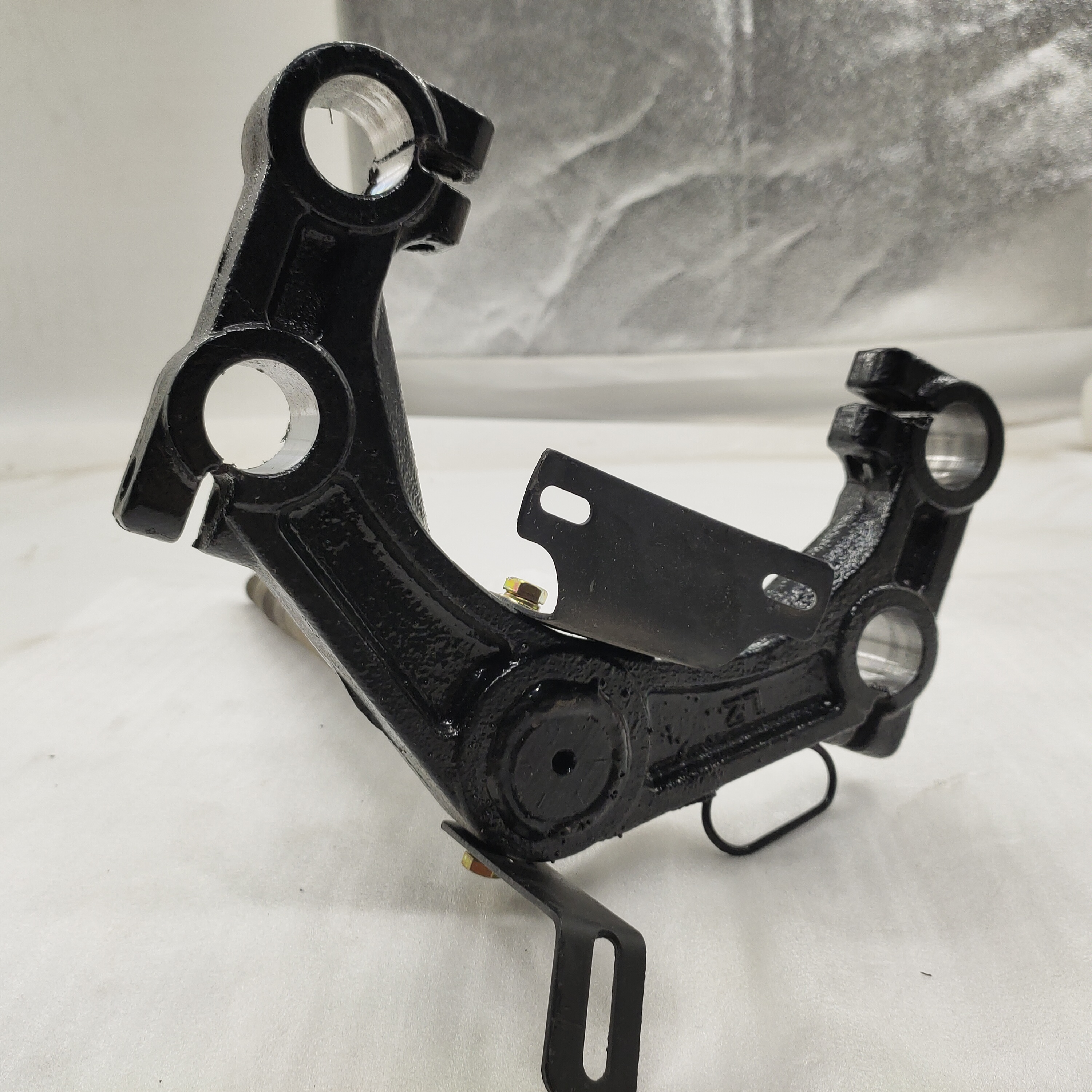 Motorcycle Front Hydraulic Shock Absorber for Lower Connecting Plate at Front Position