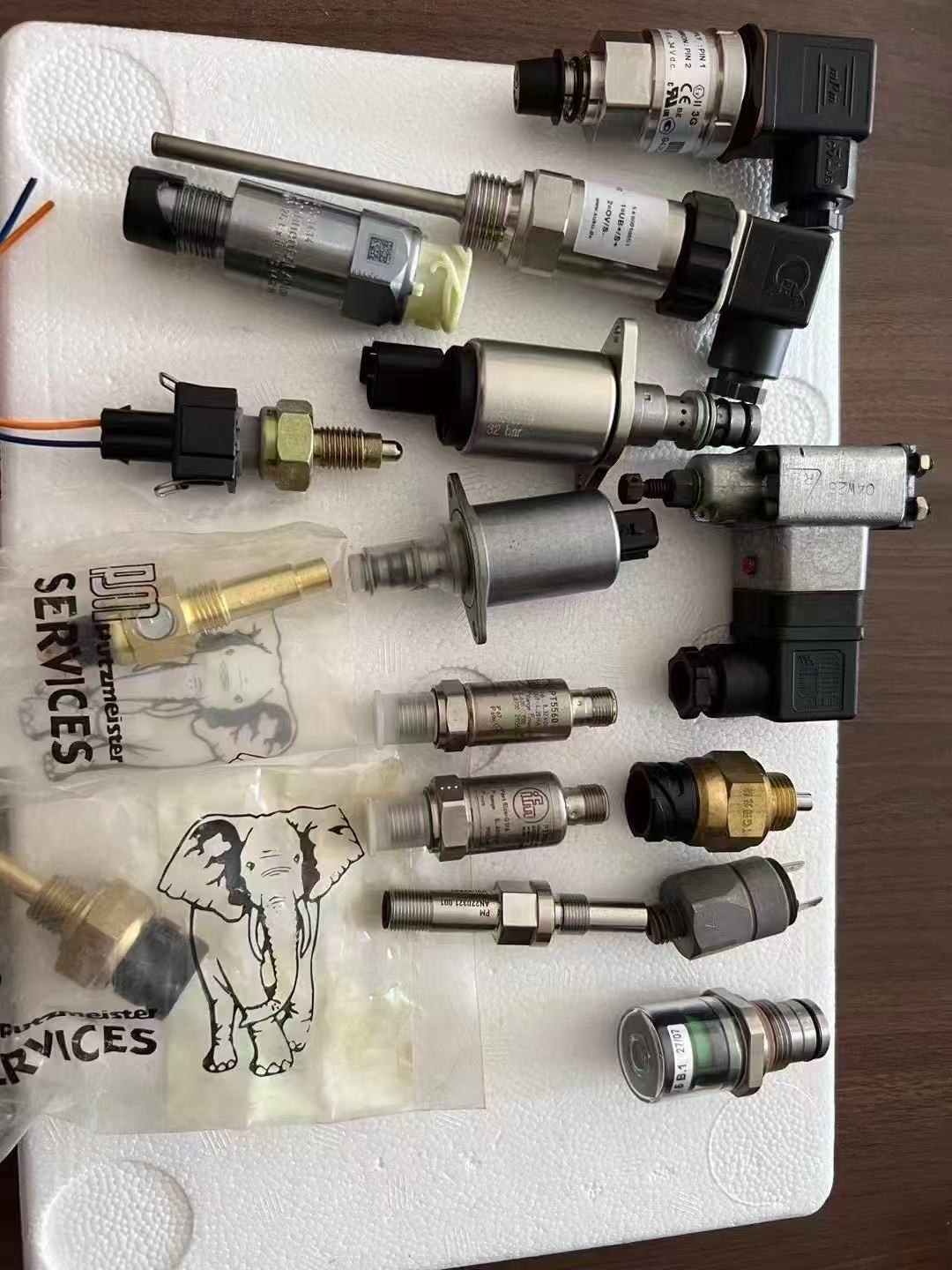Elephant concrete pump truck pressure limiting valve 266355006 266351001; 241190009 266354008; 266353009