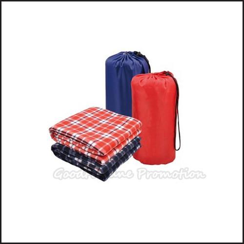 Buy cheap All Season Cotton Outdoor Camp Blanket Insulated Warmer Portable For Travel from wholesalers