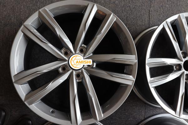 Buy cheap 5 Double Spoke 8J Rims For Volkswagen , ET44 18 Inch Aluminum Rims from wholesalers