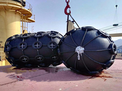 1.5m*3m Marine Pneumatic Rubber Fenders Natural Rubber Reinforcement