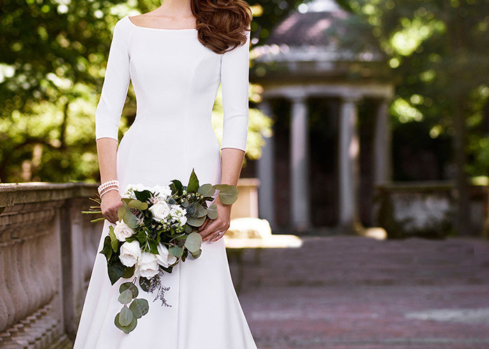 White Mermaid Long Tail Bridal Gown Long Sleeve Back Zipper With Buttons
