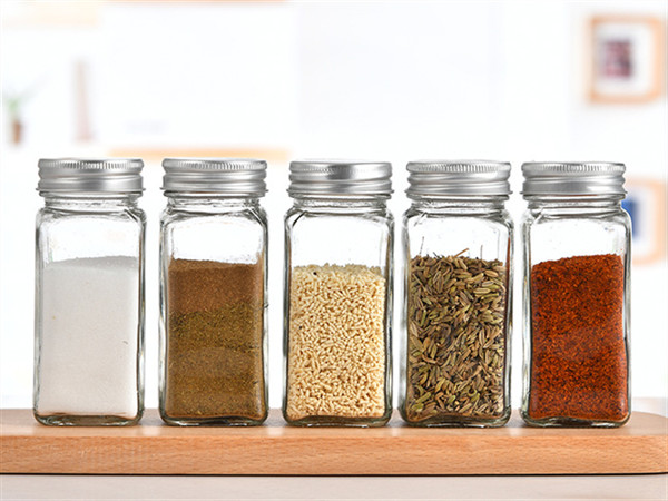 Square Glass 4 Oz Spice Shakers Salt Pepper Storage Seasoning Shaker With Lid