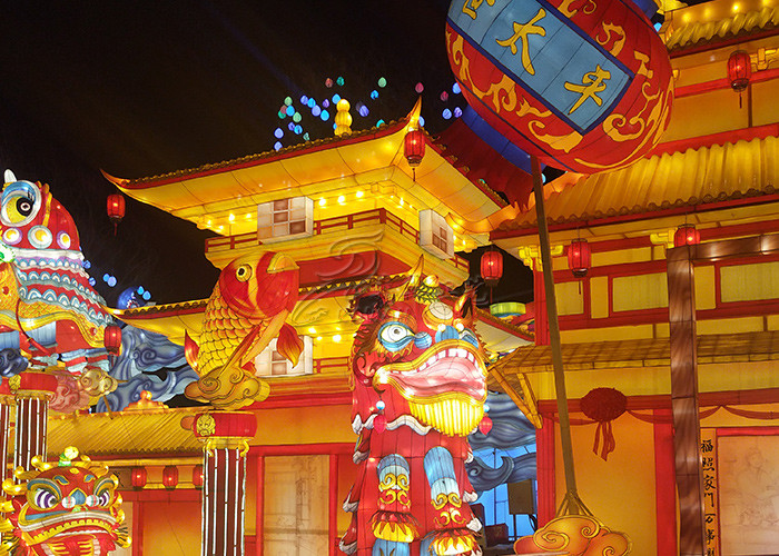 Different Colorful Insect Fabric Chinese Lanterns Show Small Shopping Malls And Gardens