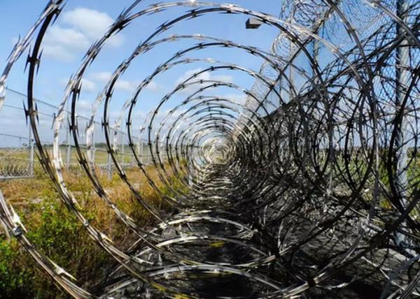 Buy cheap Spiral Straight Line and Cross Type Razor Barbed Wire Available BTO-12 from wholesalers