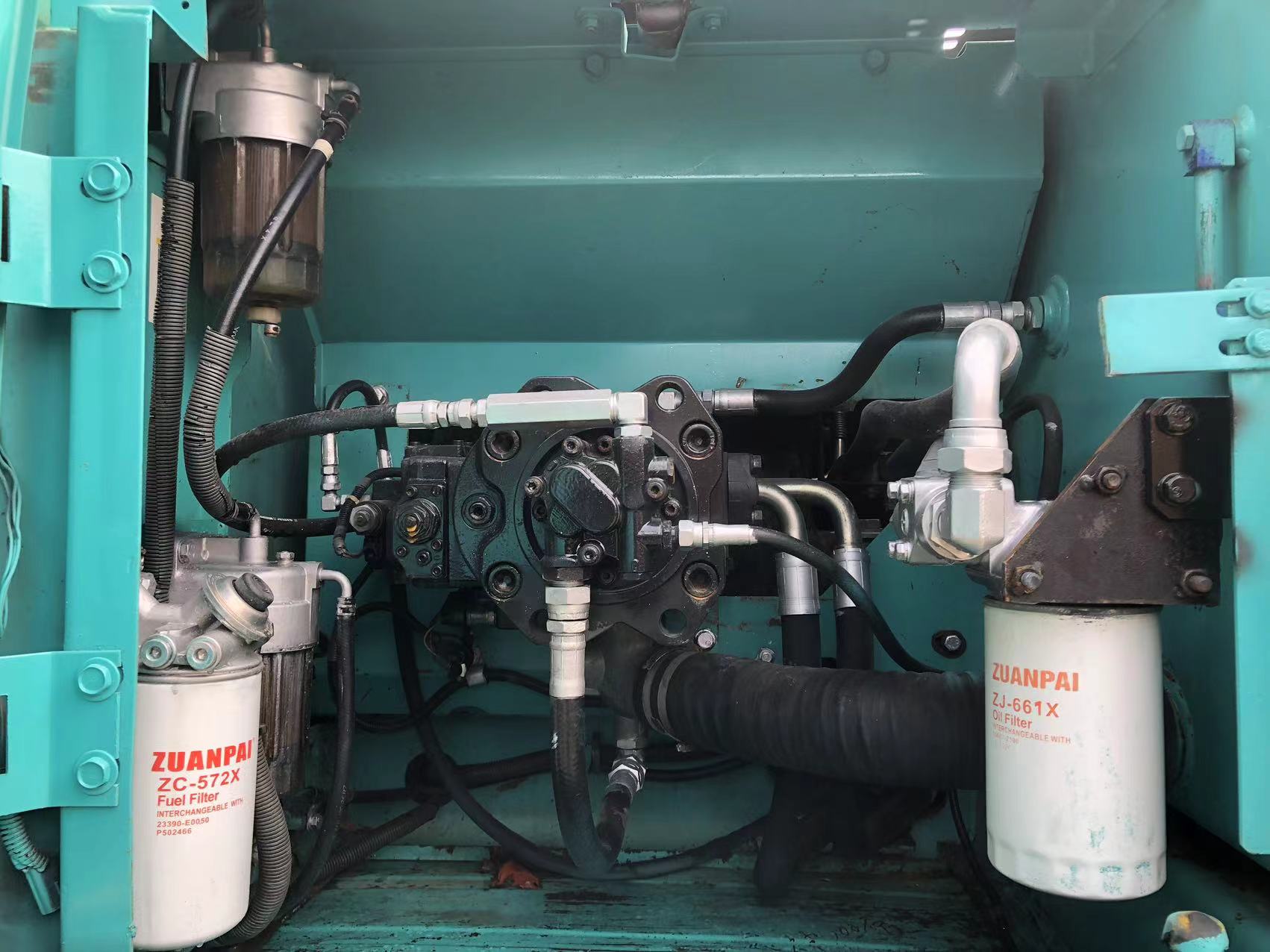 ORIGINAL Hydraulic Valve Kobelco210 Second-Hand Excavator 21 Tons