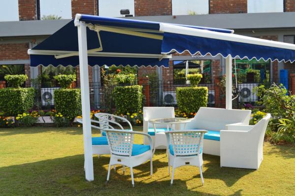 Retractable awning double sided outdoor independent awning