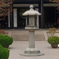 Buy cheap White Decorative Stone Granite Carved Japanese Pagoda Lantern For Yard Garden product