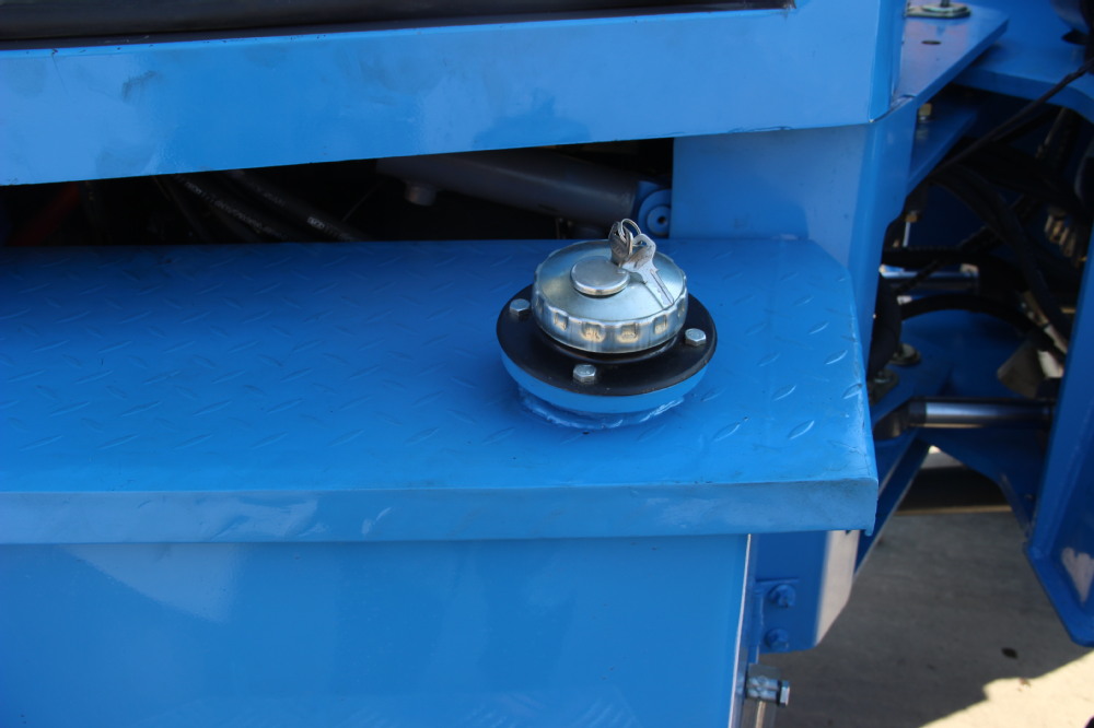 small tractor for small field with diesel engine for sale