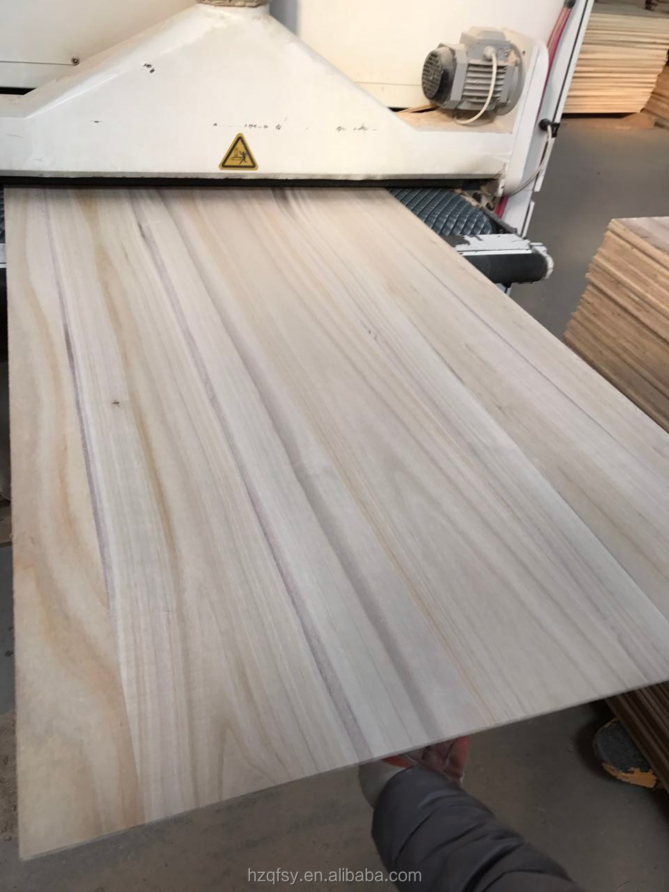 Chinese Paulownia Solid Wood Board in Modern Design Style for Paulownia Boards