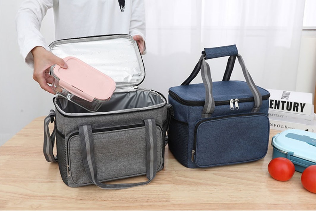 Customizable Insulated Lunch Bags For Food Storage Leak Proof 15L Blue