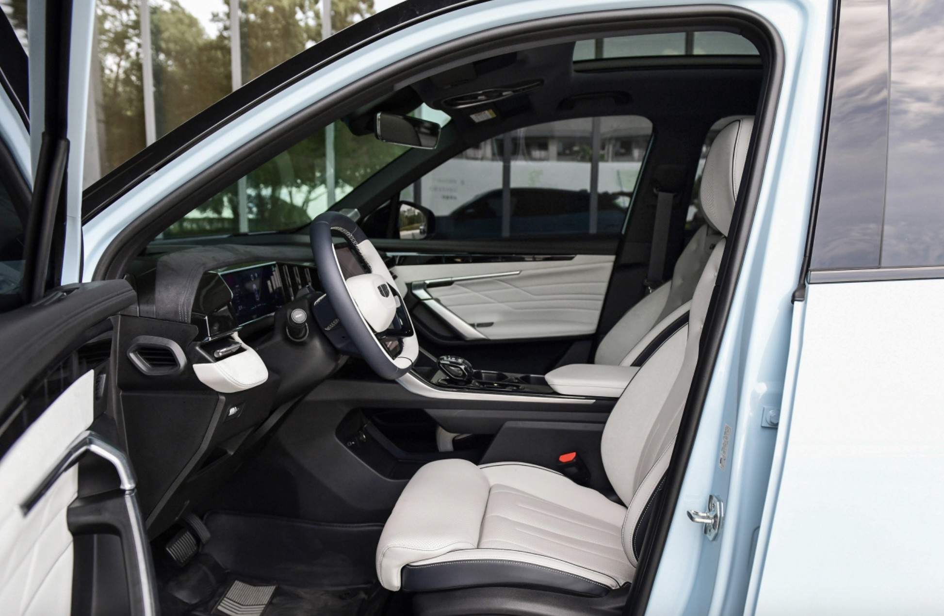 Geely Pro L 2023 1.5TD Hi-F Super Edition Turbo Charged Compact SUV Auto