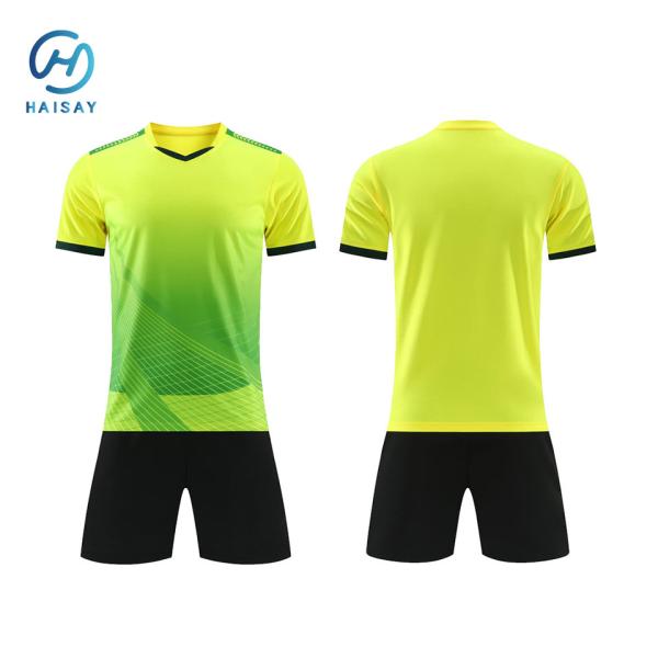 Buy cheap Lightweight Durable Pro Men's Soccer Jersey Moisture-Wicking Fabric Stay Dry in Intense Games Fabric Weight 140gsm from wholesalers