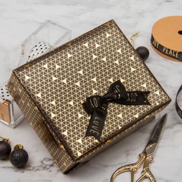 Buy cheap Geometrical Line Golden Custom Wrapping Paper 72x52cm Gift Packing Paper Roll from wholesalers
