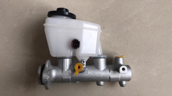 47201-60680 Cylinder Sub-assy Brake Master Brake Master Cylinder 47201-60680 Fit