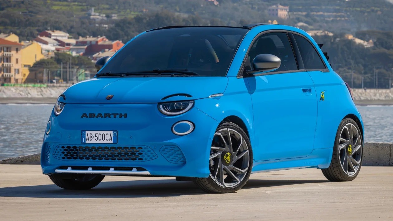 Cute And Sporty At Abarth 500e Hot Hatchback Electric Car As Fun As Petrol 152P.S Motor Power