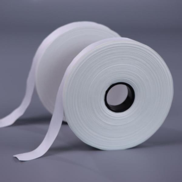 Buy cheap Microdenier Cleanroom Cleaning Wipe Roll 100% Polyester Disposable Microfiber Wipes from wholesalers