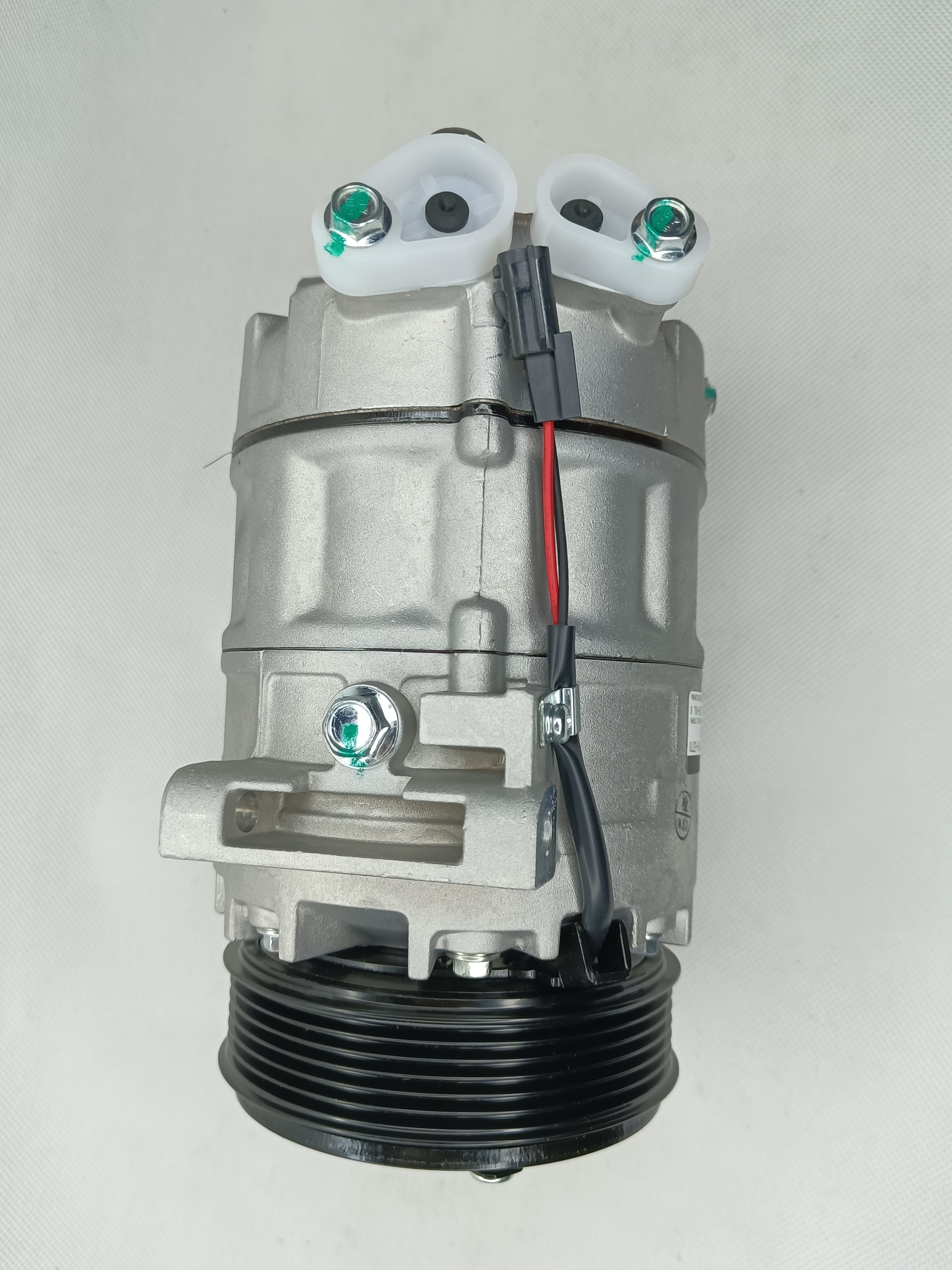 OEM 92600ET02A Auto AC Compressor Assembly For Nissan Qashqai2.0