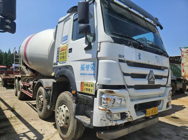 Buy cheap Howo 8x4 380HP Used Concrete Mixer Truck With SINOTRUK WD615.47 Engine from wholesalers