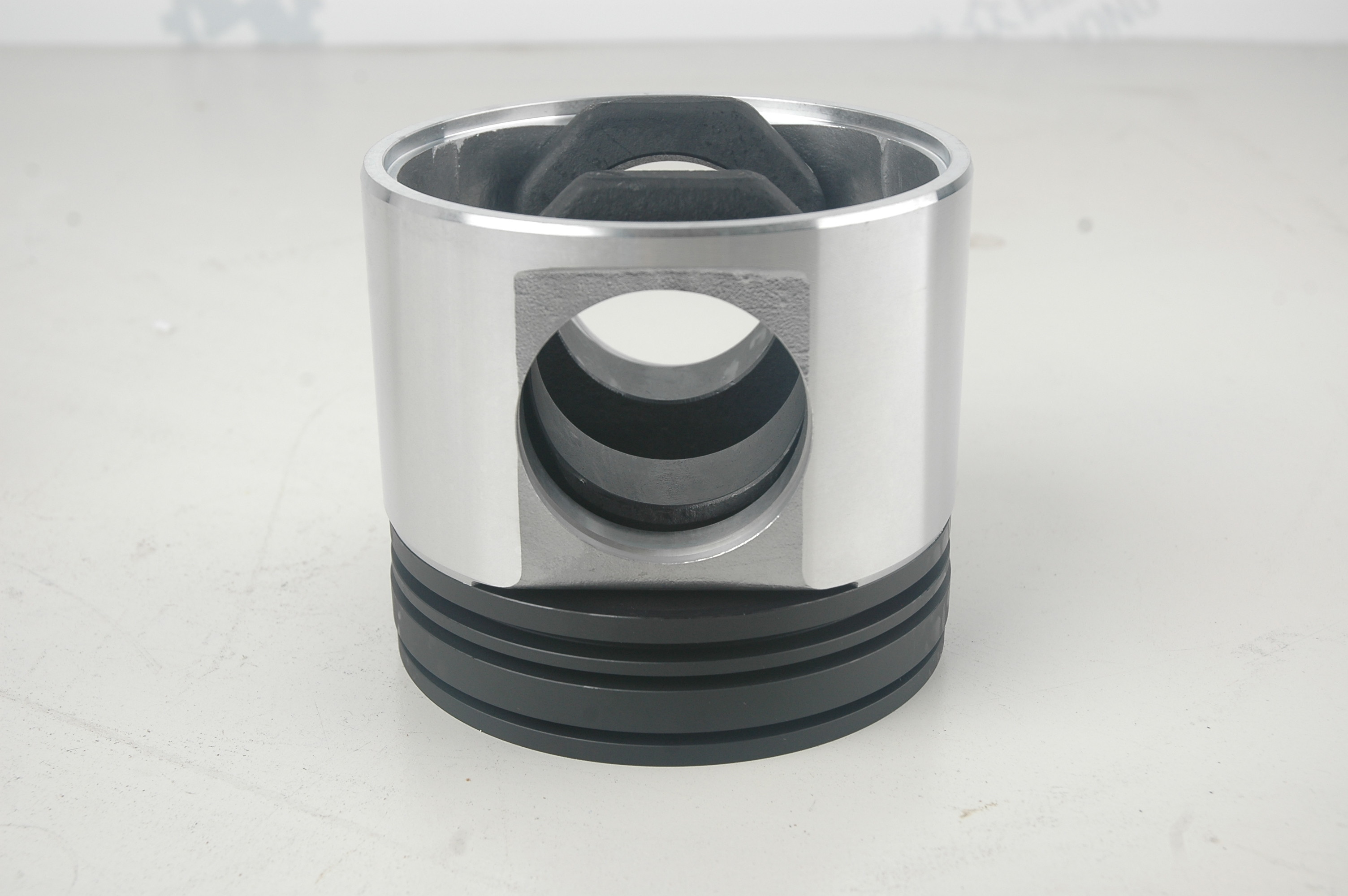 M11 Diesel Engine Parts New Forged Original Dump Truck Cylinder Piston 3103753