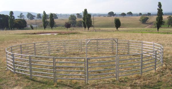 Buy cheap USA Hot Selling 12 Ft Heavy Duty Livestock Panel Fence / Horse Corral Panels from wholesalers