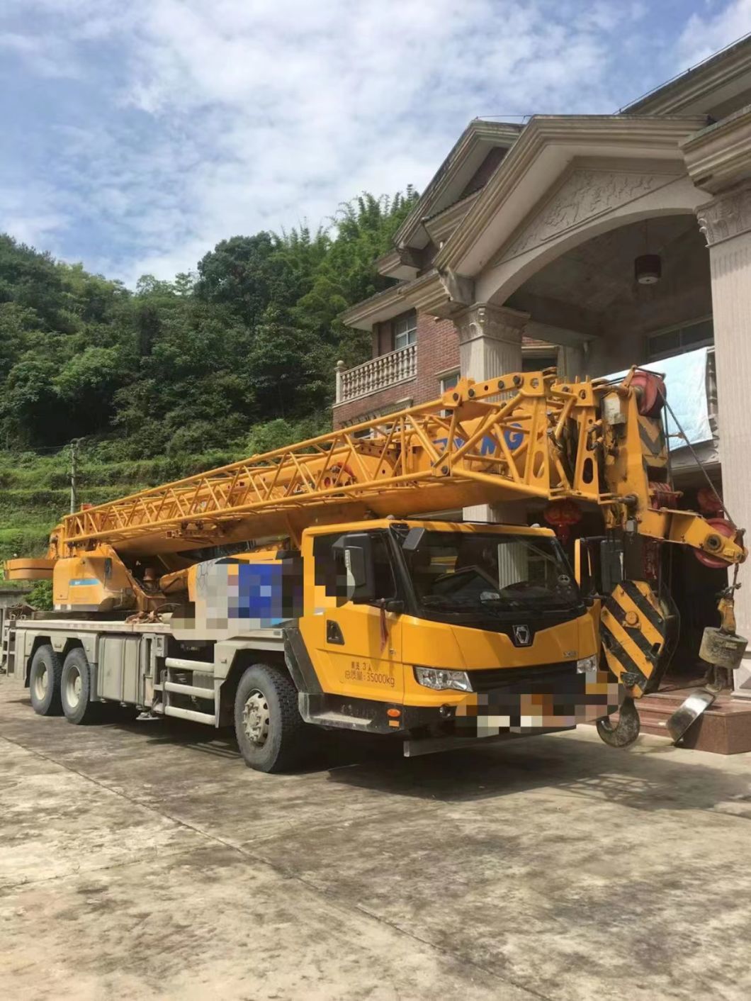 2017 Xg 35t Truck Crane Hydraulic Crane Mobile Crane Hoist Crane for Sale at Cheap Price
