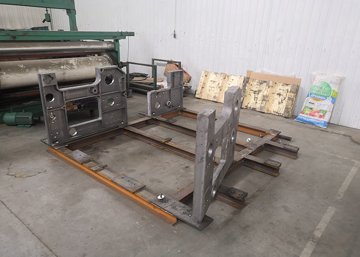 72 R / Minute Wire Mesh Weaving Machine With Selvage Energy Efficiency