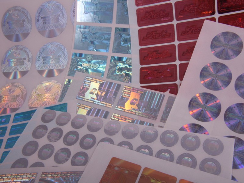 Waterproof 2D 3D Round Roll Hologram Authentic Stickers