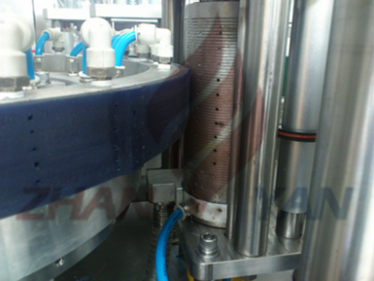 high accurcy full automatic liquid glue labeling machine production line