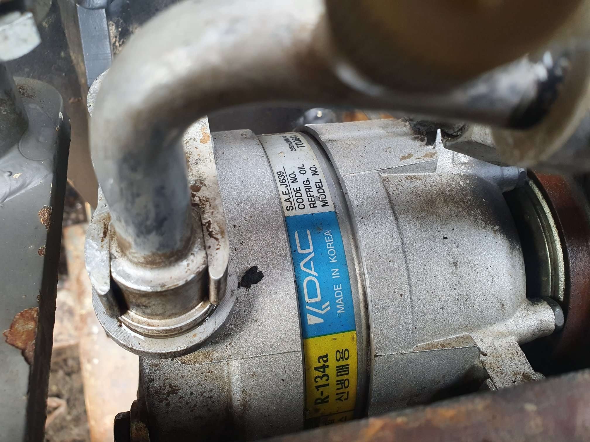 EC ec55b excavator air conditioner compressor