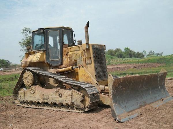 Buy cheap Year 2006 Used Caterpillar D5H Bulldozer 3304 engine with Original Paint and air condition for sale from wholesalers