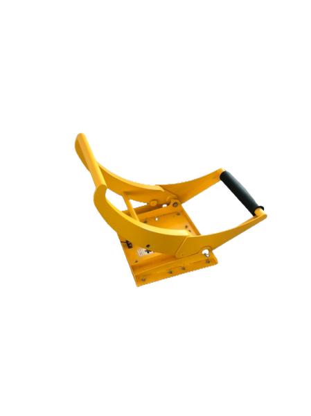 Buy cheap Aluminum Rubber Sheet Portable Vehicle Barricades Anti Slip from wholesalers