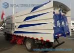 Isuzu 4000L 4000KG Dust Clear Road Sweeping Truck 4 X 2 88kw / 120hp