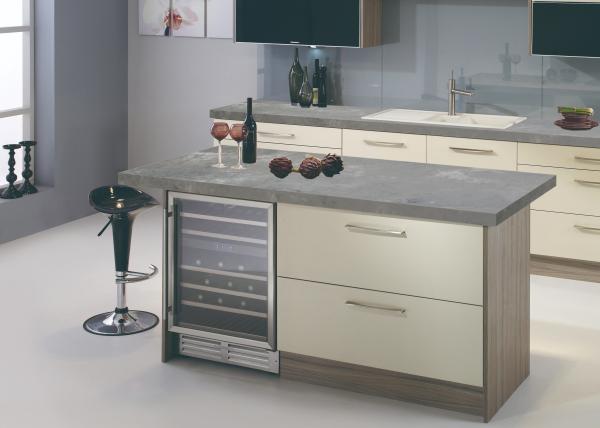 Buy cheap High Hardness Grey Quartz Floor Tiles 300x300 For Kitchen / Bathroom from wholesalers