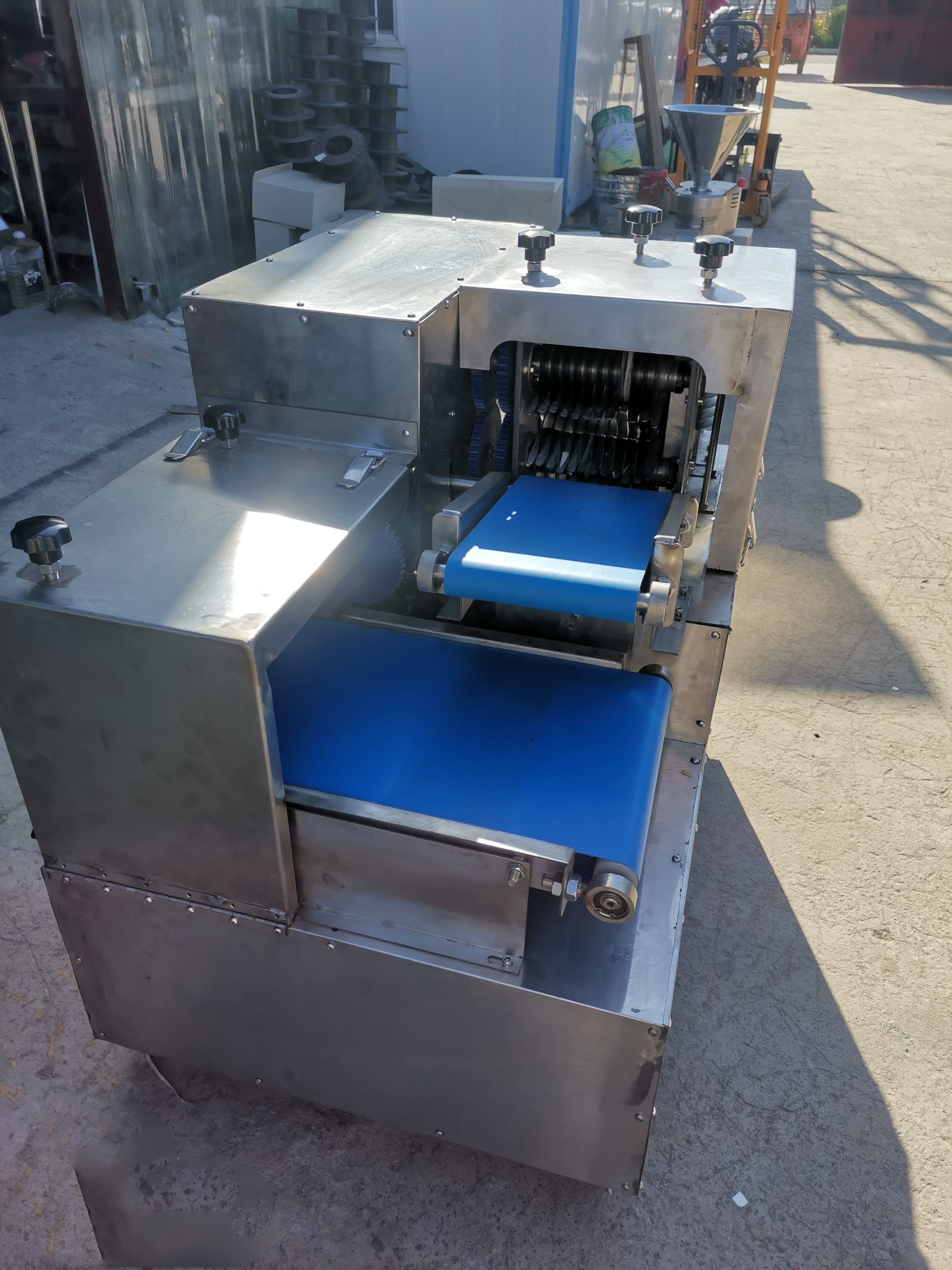 Meat Cube Cutting Machine