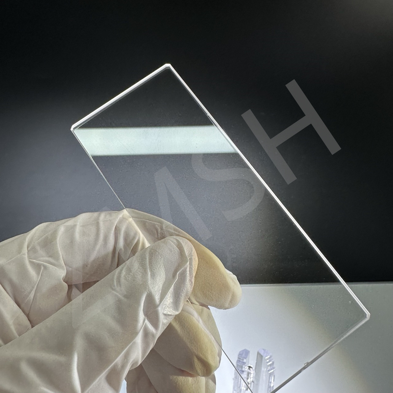 Sapphire Tubes Al2O3 Tubes Pure Transparent High Hardness Customized Tubes Optical Application