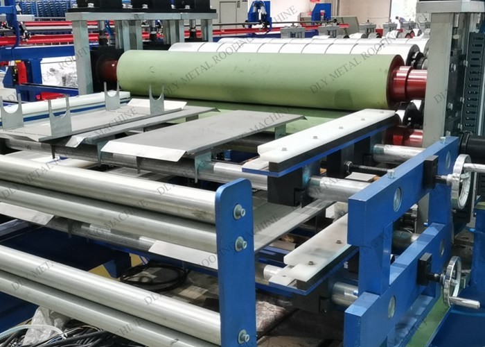 PIR PU Metal Roof Panel Machine 5.5kw Automatic Standing Seam Machine