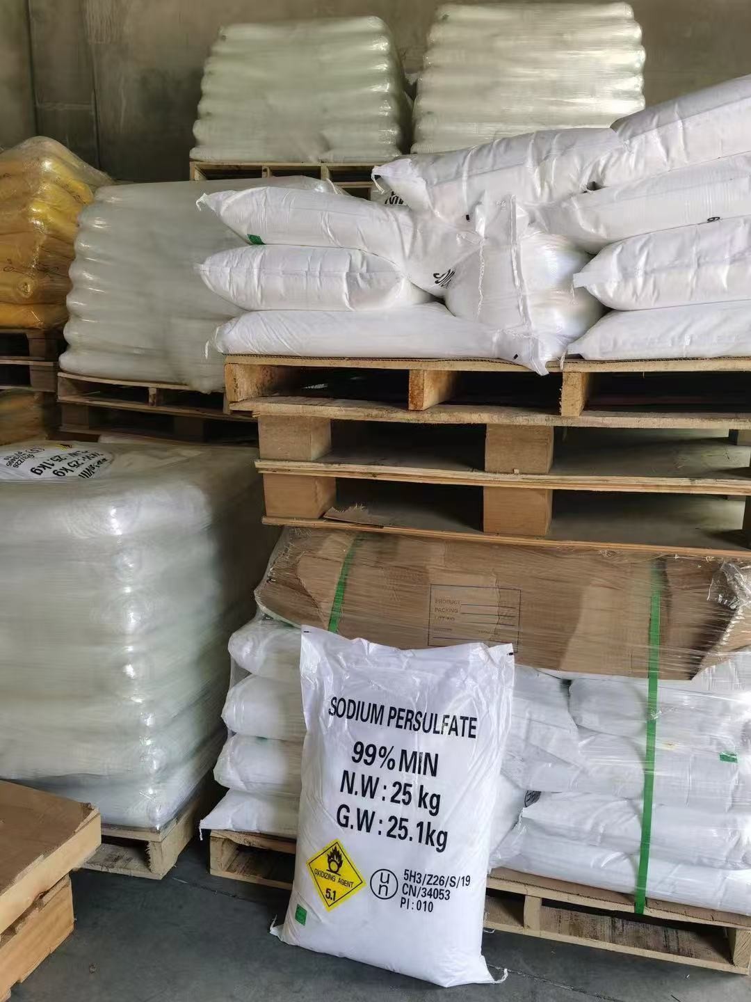 Solid Form White Powder Disinfection Raw Materials Need Stored In Dry Place Sodium persulfate