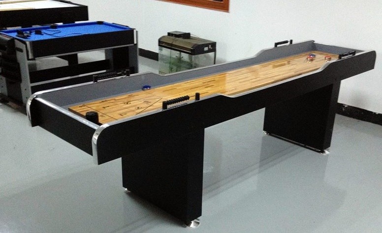 Indoor 108 Inches Shuffleboard Game Table MDF PVC Laminate For Adult Club