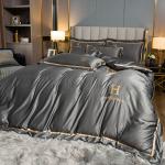 Custom Embroidered Polyester Silky Bedding Set for end Luxury Bedroom in Modern
