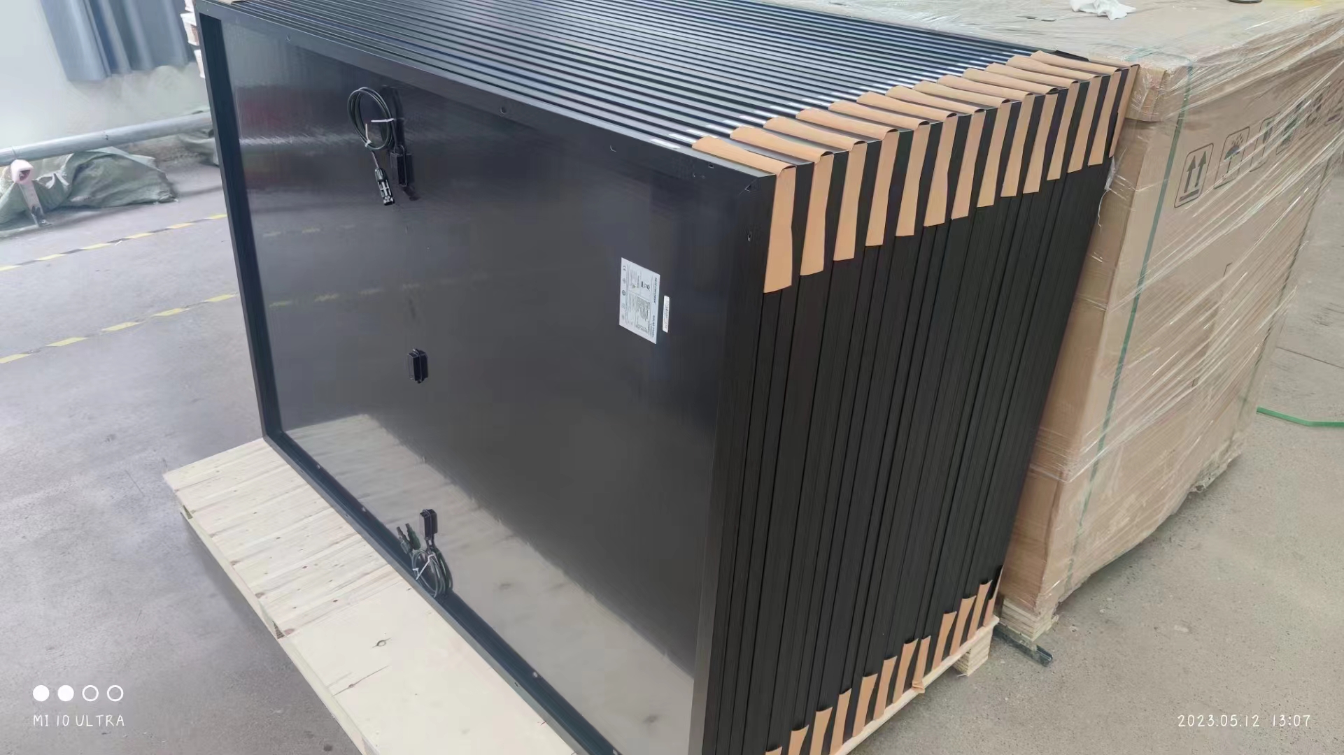 High efficient mono photovoltaic half cut solar panels solar power module all black 390w solar panel