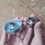 Customized 28mm 6001ZZ Flange Mount Ball Bearing Conveyor Rollers 60x56x12