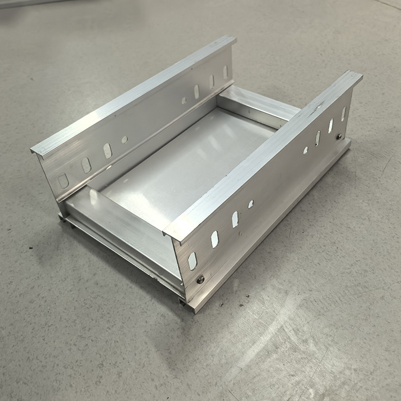 Conductive Aluminum Ladder Cable Tray Silver For Lightweight And Durable Industrial