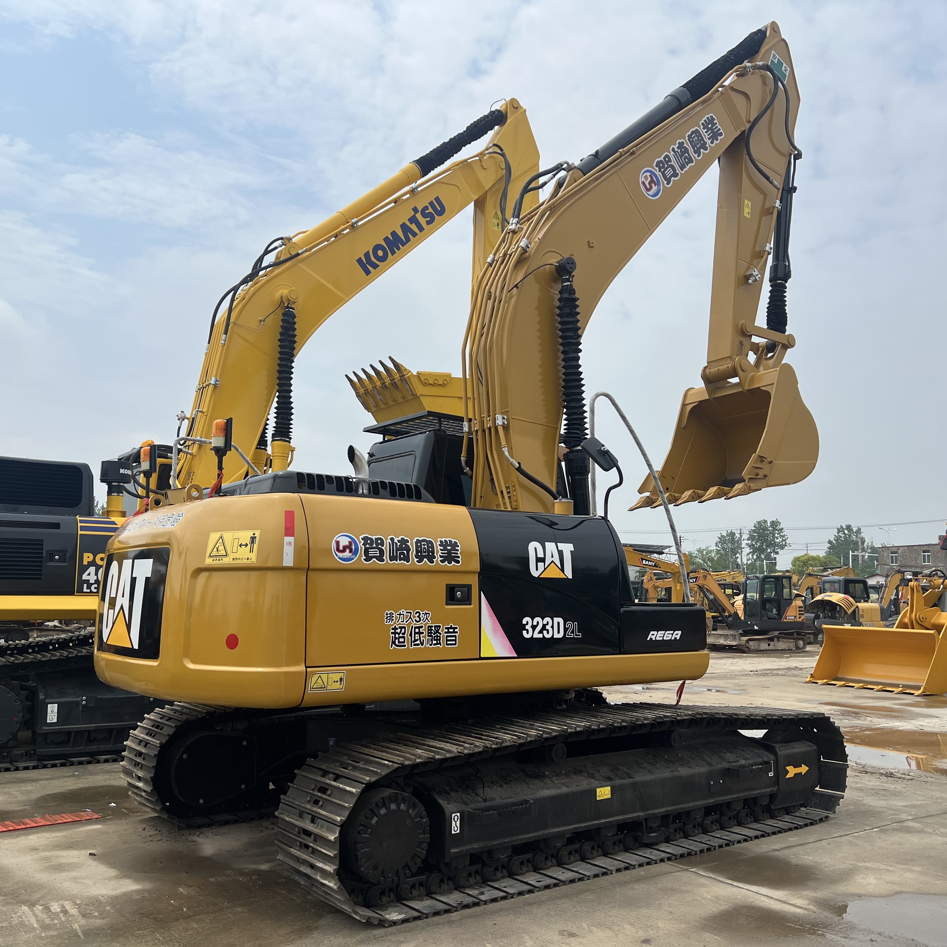 Used CAT 323 Heavy Excavators 23 Ton Original Middle Equipment Secondhand Digger