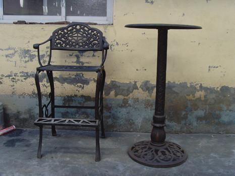 Buy cheap Classic Metal Cast Iron Table And Chairs Black For Home Decoration from wholesalers