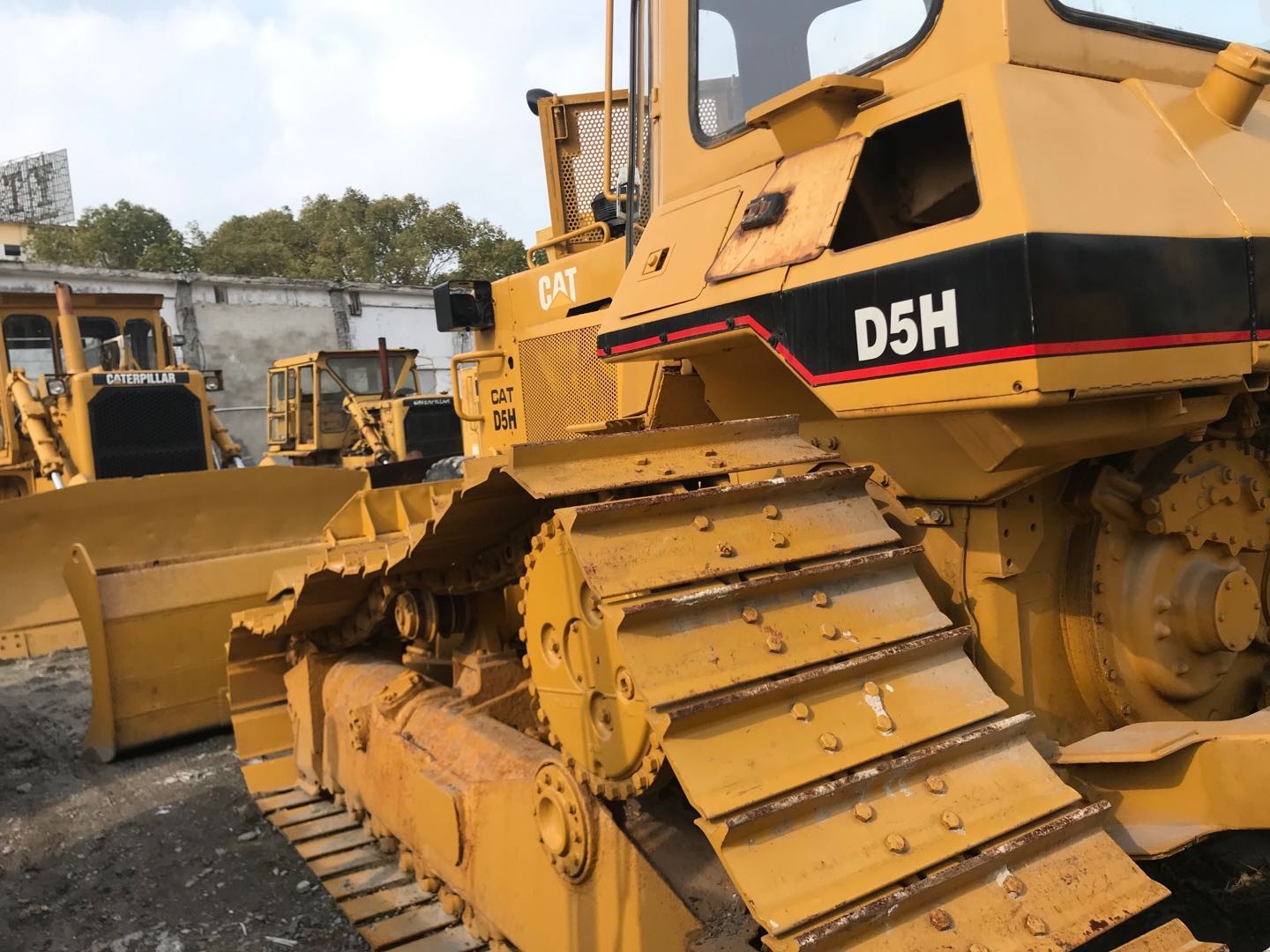 Origial Japan Used CAT D5H Bulldozer With Cheap Price/Used Caterpillar Bulldozer With 6 Way Blade