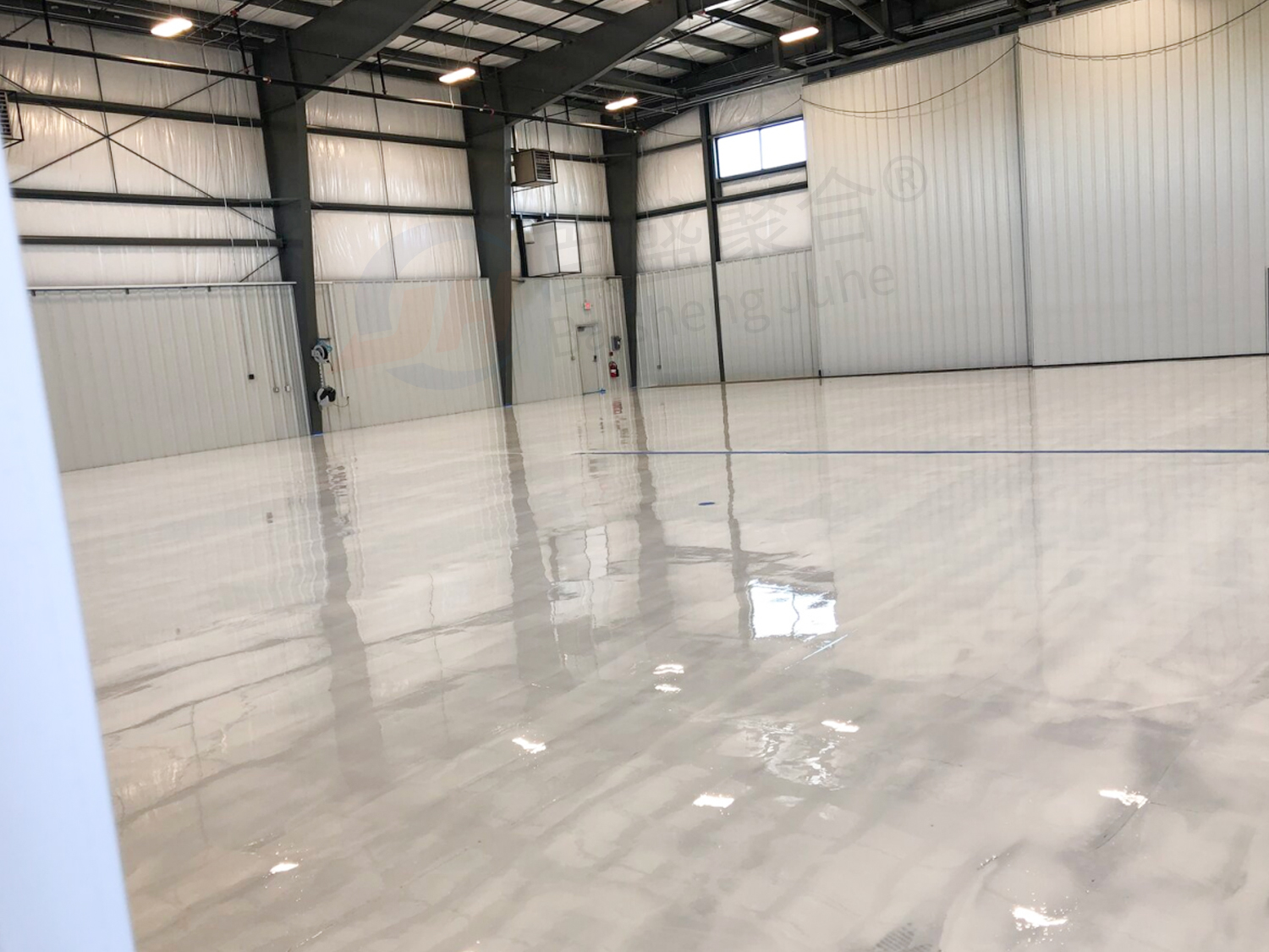 Low Carbon Steel Hangar Workshop Building with Multifunctional Prefab Steel Structure